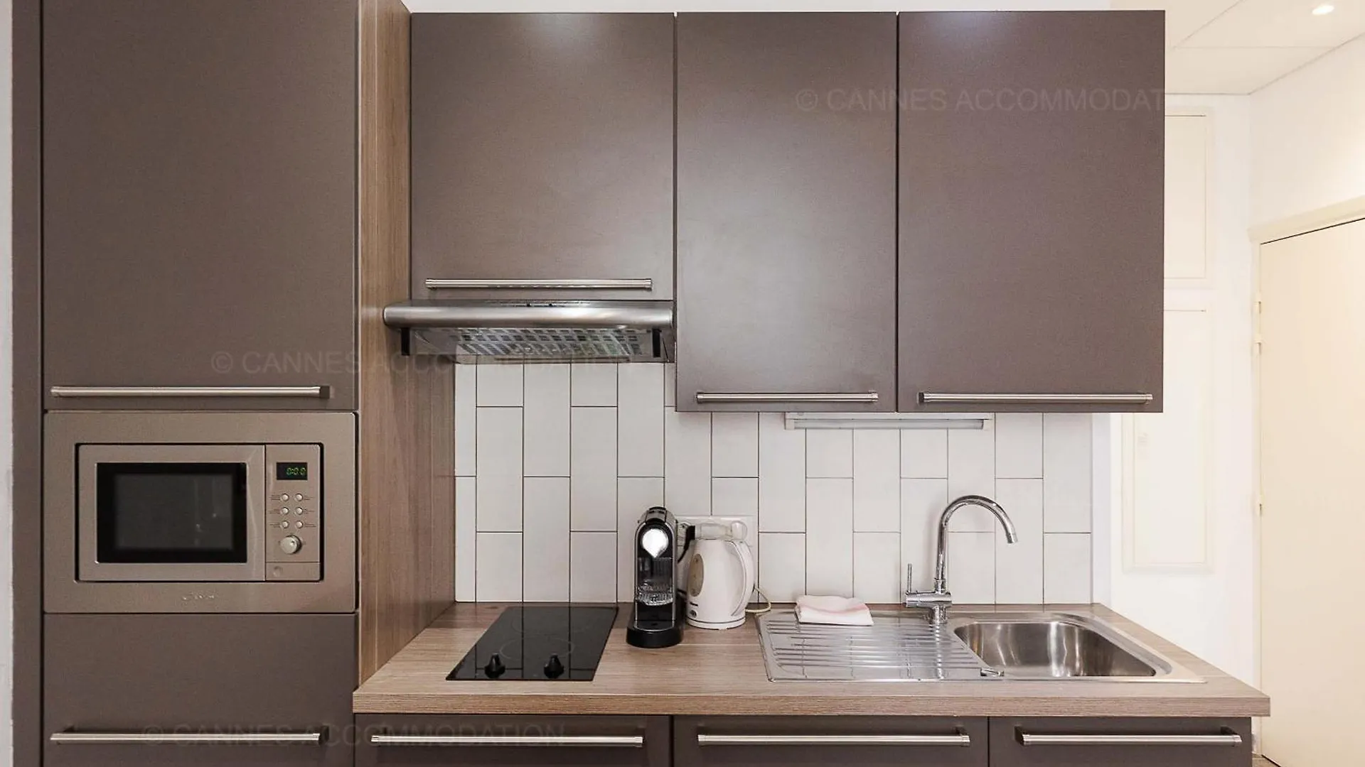 아파트 Residence Aout 21 칸느