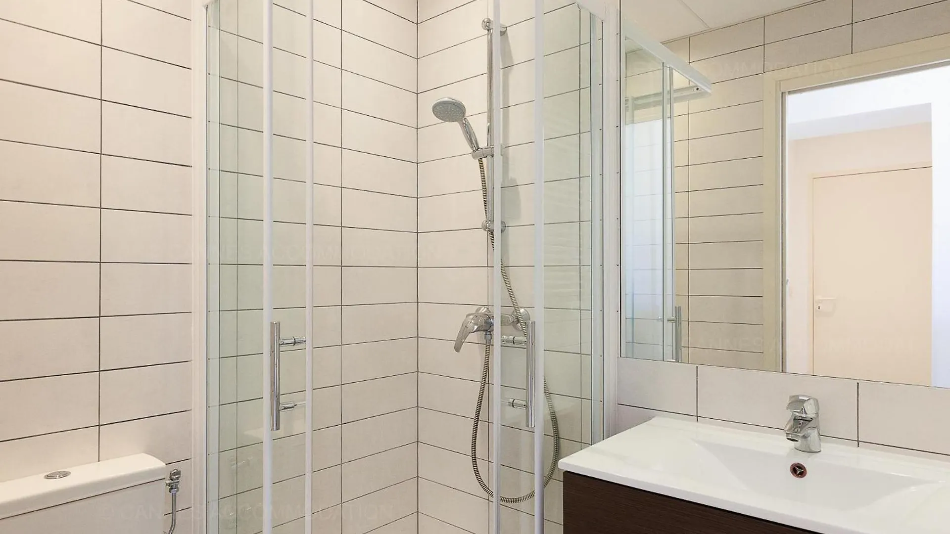 Residence Aout 21 Cannes 0*,